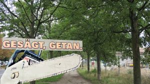Gesägt - Getan. An die Eschenallee wird die Säge angelegt